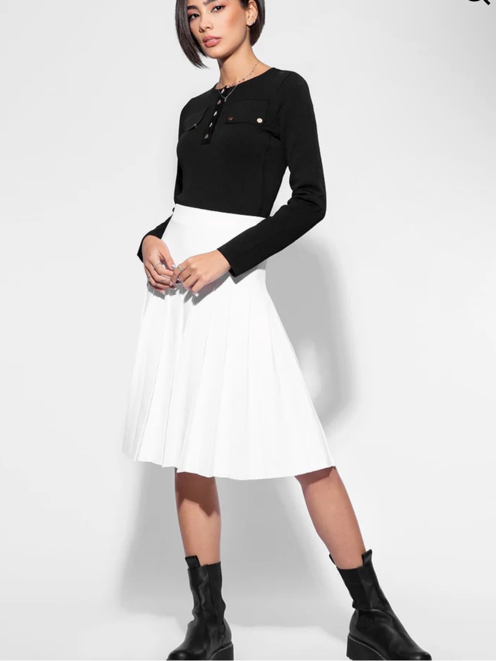 Aleeza Paris CREAM pleated skirt